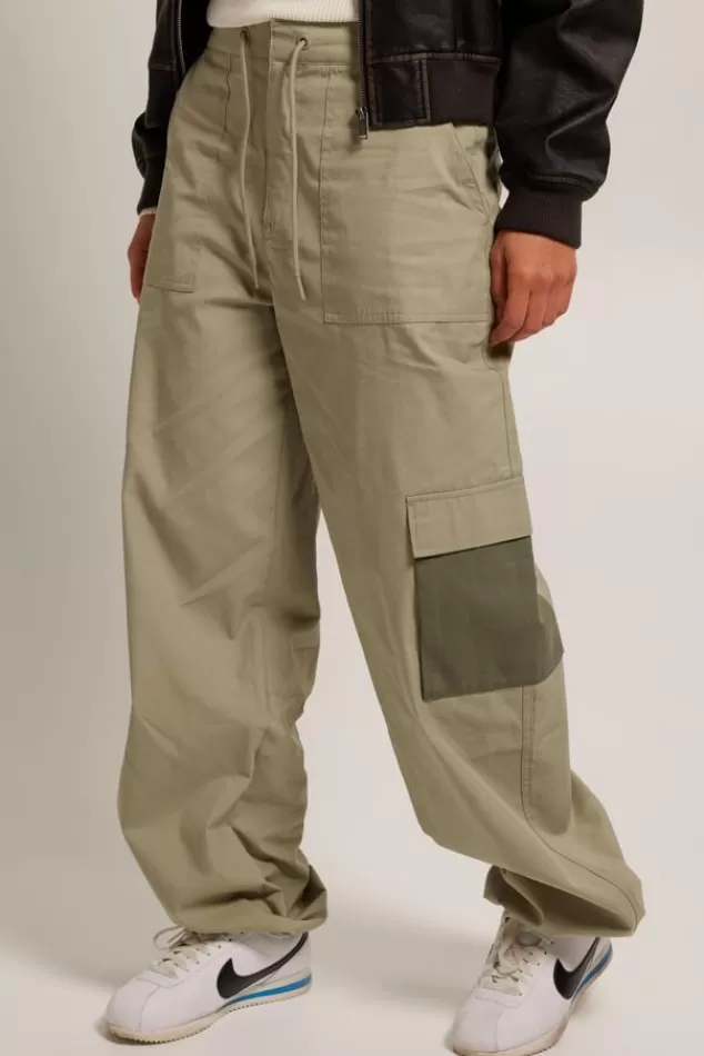 America Today Pants^Peppe Lightkhaki